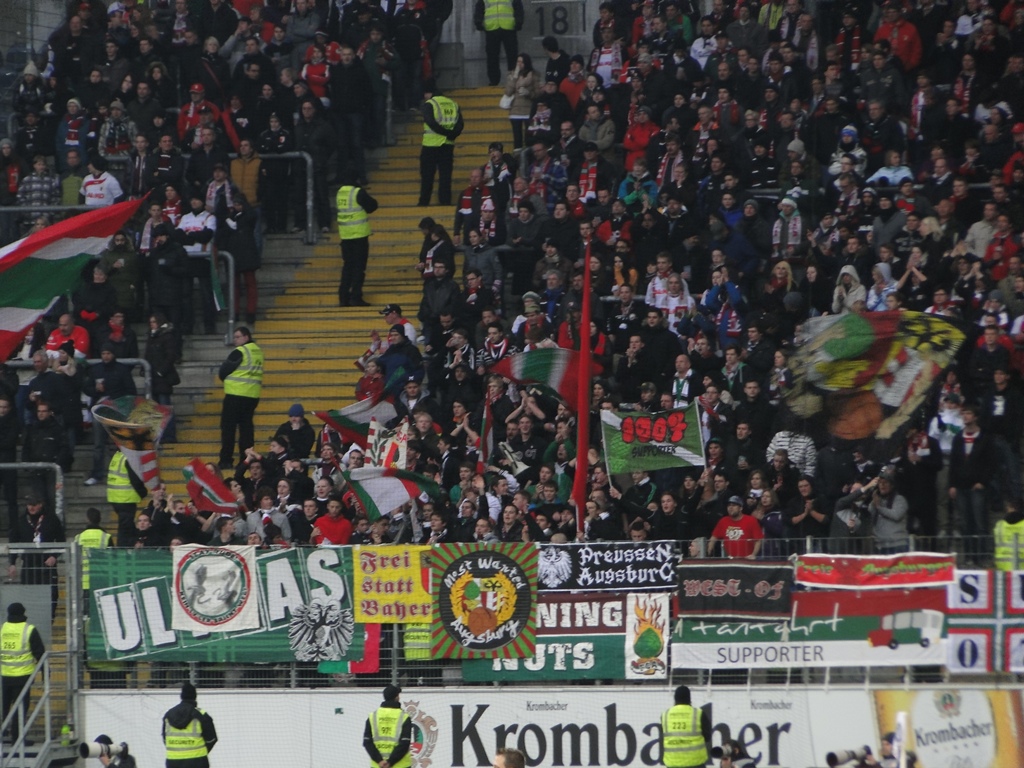 Eintracht Frankfurt vs FC Augsburg (4-2) (4)