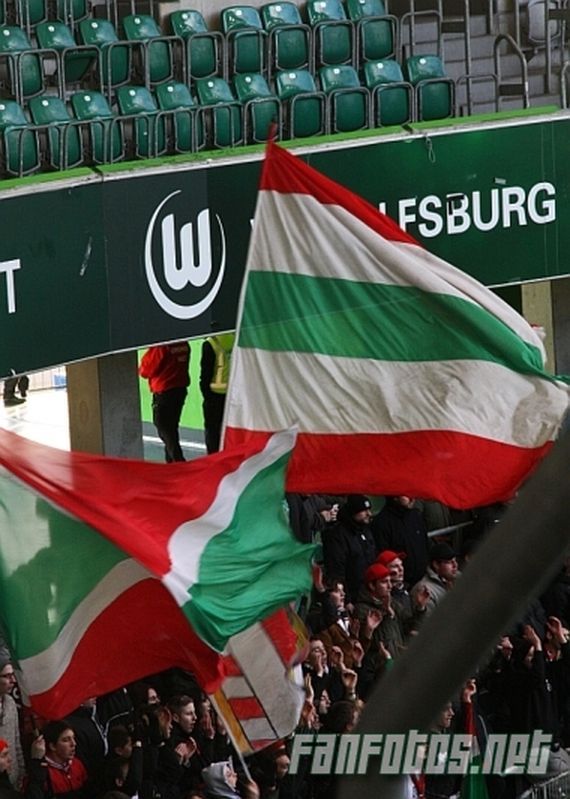 VfL Wolfsburg vs FC Augsburg (1-1) (5)