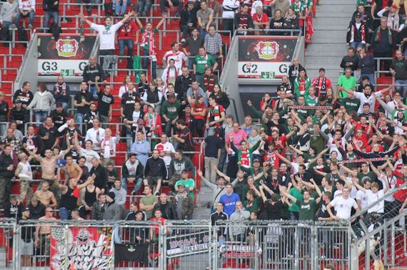 Bayer 04 Leverkusen vs FC Augsburg (2-1) (2)