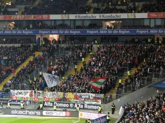 Eintracht Frankfurt vs FC Augsburg (1-1) (2)