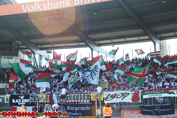 Eintracht Braunschweig vs FC Augsburg (0-1) (6)
