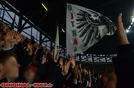 FC Augsburg vs Hamburger SV (3-1) (4)