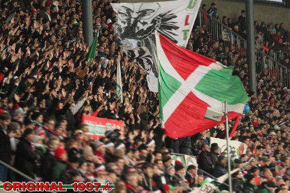 FC Augsburg vs Hamburger SV (3-1) (10)
