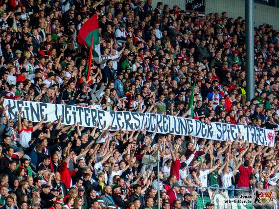 FC Augsburg vs VfB Stuttgart (1-0) (8)