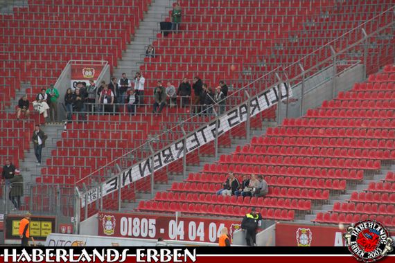 Bayer 04 Leverkusen vs FC Augsburg (1-1) (1)