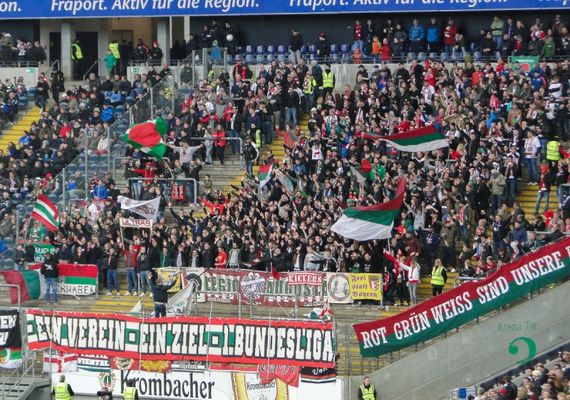 Eintracht Frankfurt vs FC Augsburg (3-1)