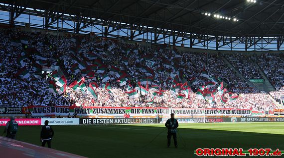 FC Augsburg vs Hamburger SV (4-0) (8)