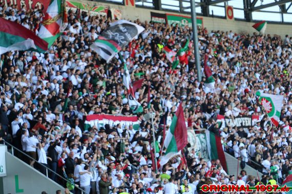 FC Augsburg vs Hamburger SV (4-0) (15)