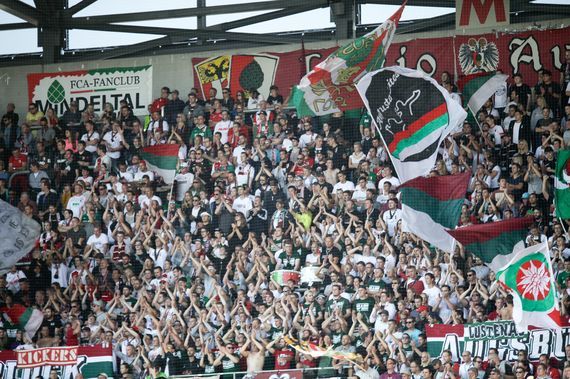 FC Augsburg vs SV Darmstadt 98 (1-0) (8)
