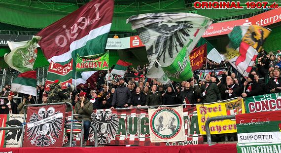 Borussia Mönchengladbach vs FC Augsburg (2-0) (4)