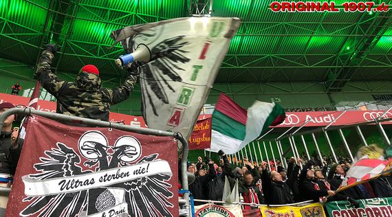 Borussia Mönchengladbach vs FC Augsburg (2-0) (6)