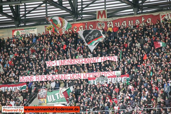 FC Augsburg vs Eintracht Frankfurt (3-0) (2)