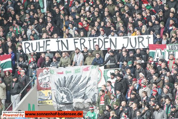 FC Augsburg vs Eintracht Frankfurt (3-0) (5)