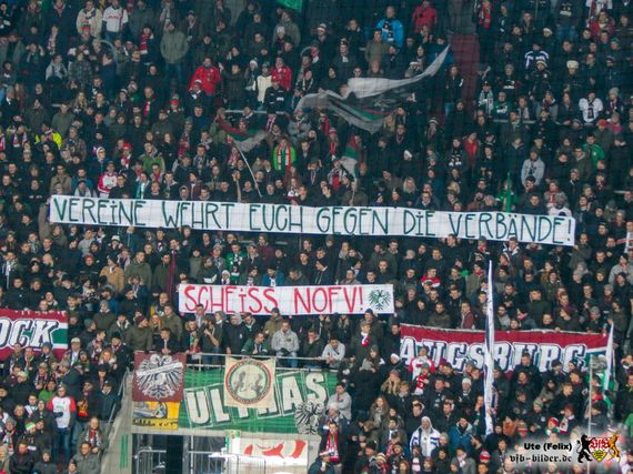 FC Augsburg vs VfB Stuttgart (0-1) (4)