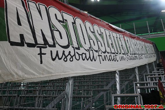 VfL Wolfsburg vs FC Augsburg (0-0) (13)