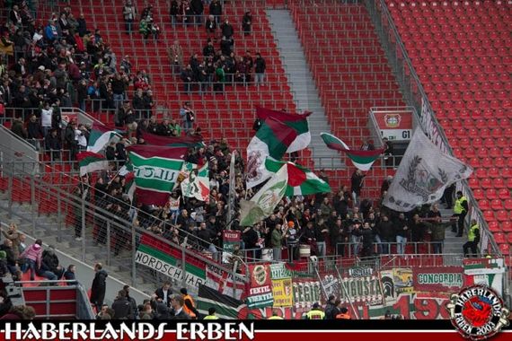 Bayer 04 Leverkusen vs FC Augsburg (1-0) (1)