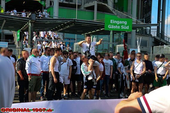 VfL Wolfsburg vs FC Augsburg (8-1) (26)