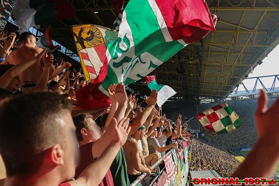 Borussia Dortmund vs FC Augsburg (4-3) (17)