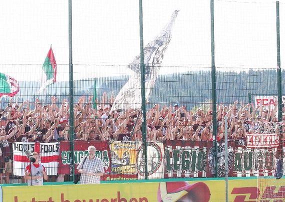 TSV Steinbach vs FC Augsburg (1-2) (8)