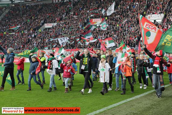 FC Augsburg vs Hertha BSC (4-0) (2)
