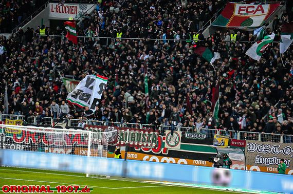 FC Augsburg vs 1. FSV Mainz 05 (2-1) (14)