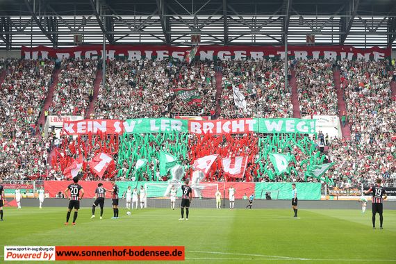 FC Augsburg vs Eintracht Frankfurt (2-1) (4)
