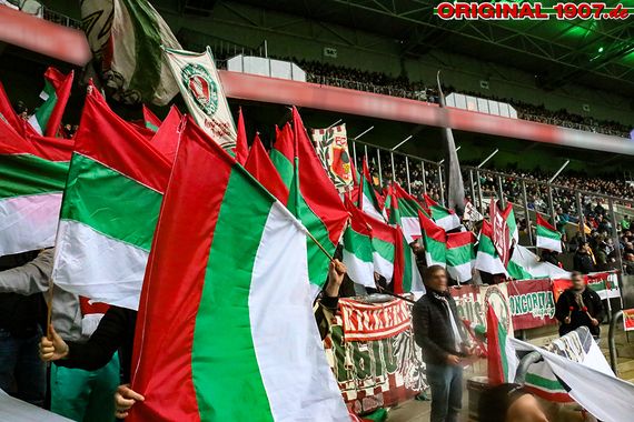 Borussia Mönchengladbach vs FC Augsburg (5-1) (19)