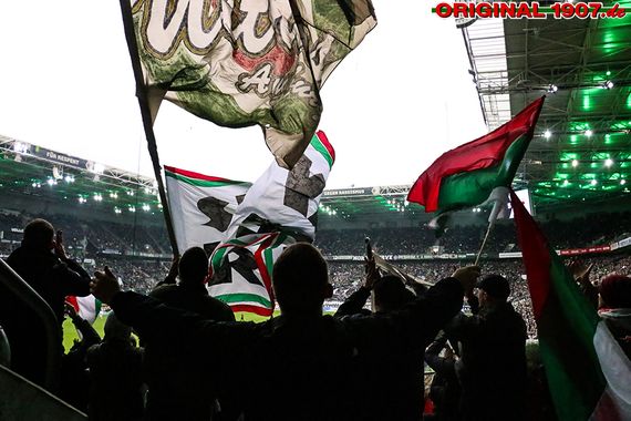 Borussia Mönchengladbach vs FC Augsburg (5-1) (20)