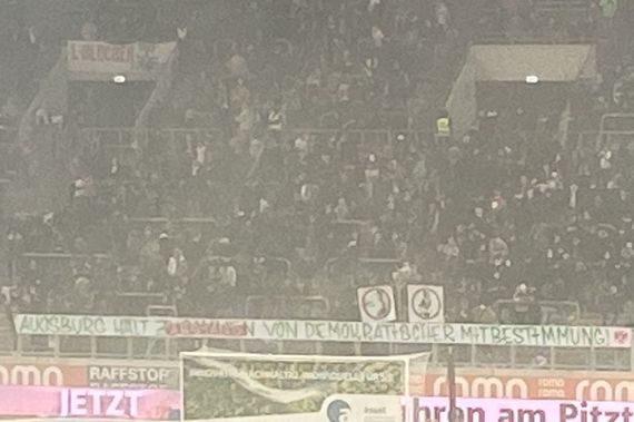 FC Augsburg vs FC Bayern München (2-1) (4)