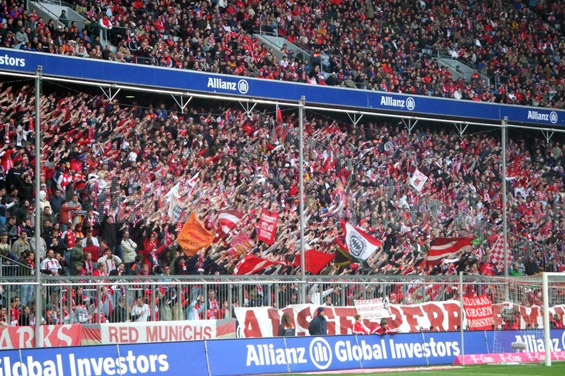 FC Bayern München vs VfL Wolfsburg (2-1) (1)