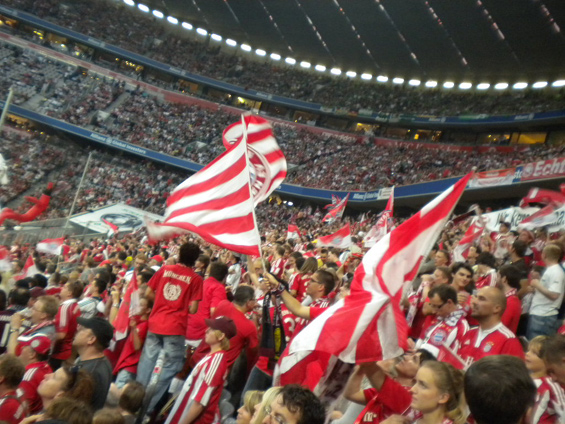 FC Bayern München vs VfL Wolfsburg (2-1) (1)
