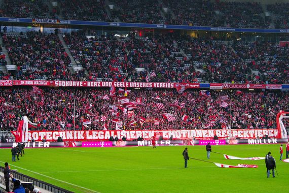FC Bayern München vs FC St. Pauli (3-0) (1)