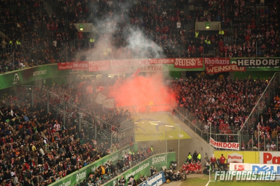 VfL Wolfsburg vs FC Bayern München (3-0) (1)