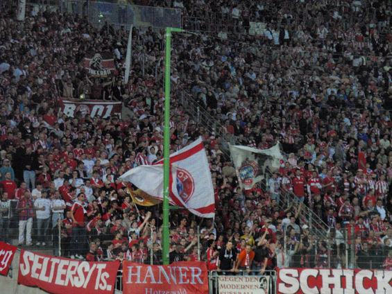 1. FC Kaiserslautern vs FC Bayern München (2-0) (8)