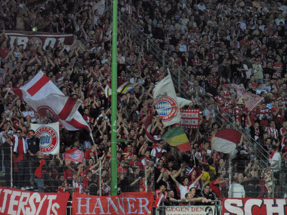 1. FC Kaiserslautern vs FC Bayern München (2-0) (10)