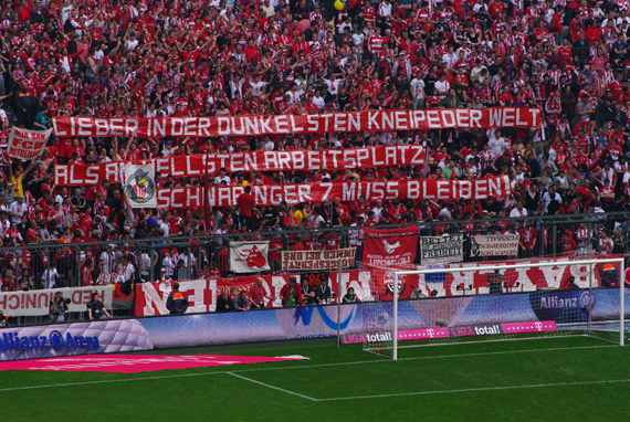 FC Bayern München vs VfB Stuttgart (2-1) (6)