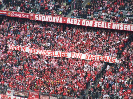 FC Bayern München vs 1. FC Köln (0-0) (7)