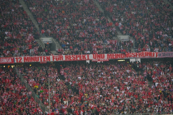 FC Bayern München vs Hannover 96 (2-1) (1)