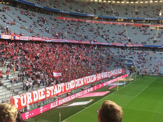 FC Bayern München vs VfL Wolfsburg (2-1) (1)