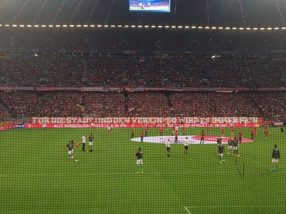 FC Bayern München vs VfL Wolfsburg (2-1) (2)