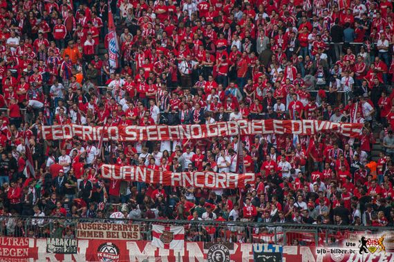 FC Bayern München vs VfB Stuttgart (2-0) (7)