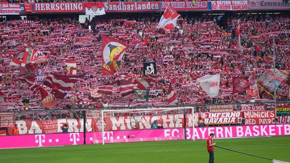 FC Bayern München vs VfB Stuttgart (4-0) (1)