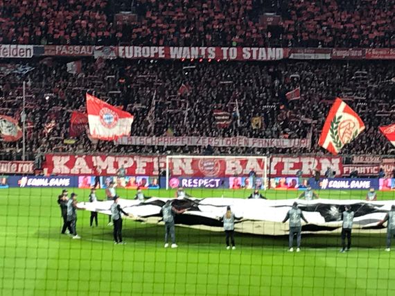 FC Bayern München vs Liverpool FC (1-3) (3)