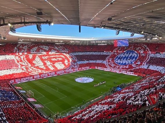 FC Bayern München vs FC Augsburg (2-0) (1)