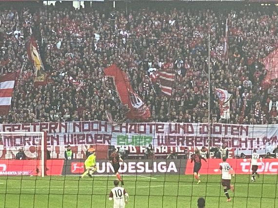 FC Bayern München vs FC Augsburg (2-0) (5)