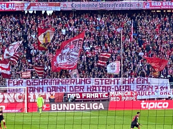 FC Bayern München vs FC Augsburg (2-0) (23)