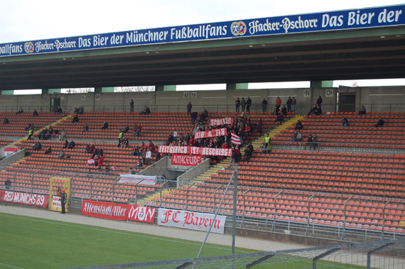 FC Bayern München II vs FC Rot-Weiß Erfurt (1-0) (2)