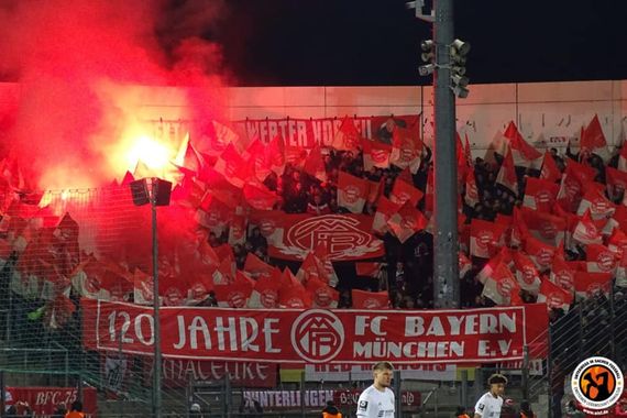 SpVgg Unterhaching vs FC Bayern München II (0-1) (2)