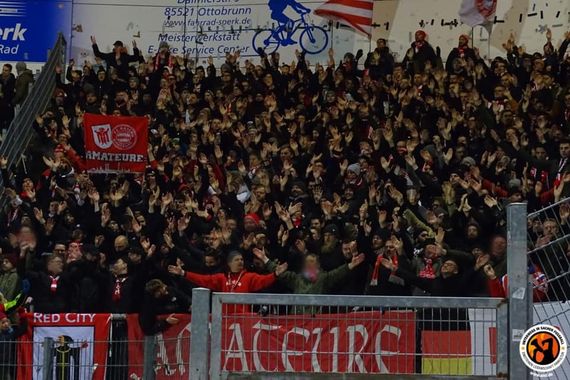SpVgg Unterhaching vs FC Bayern München II (0-1) (10)