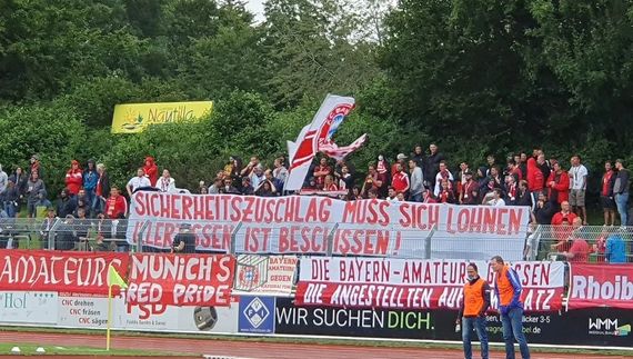 FV Illertissen vs FC Bayern München II (1-1) (4)